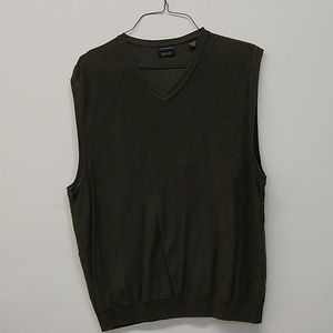 IZOD golfing sweater vest
